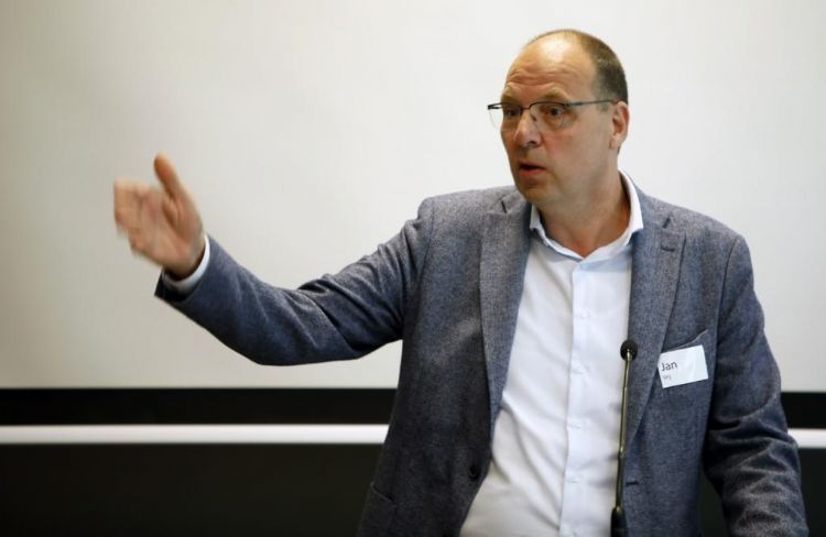 Jan Vrij, AH Vrij. Jan Vrij, AH Vrij.