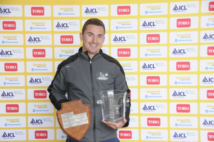 Tom Maddison werd in december verkozen tot Greenkeeper of the Year 2020. Tom Maddison werd in december verkozen tot Greenkeeper of the Year 2020.