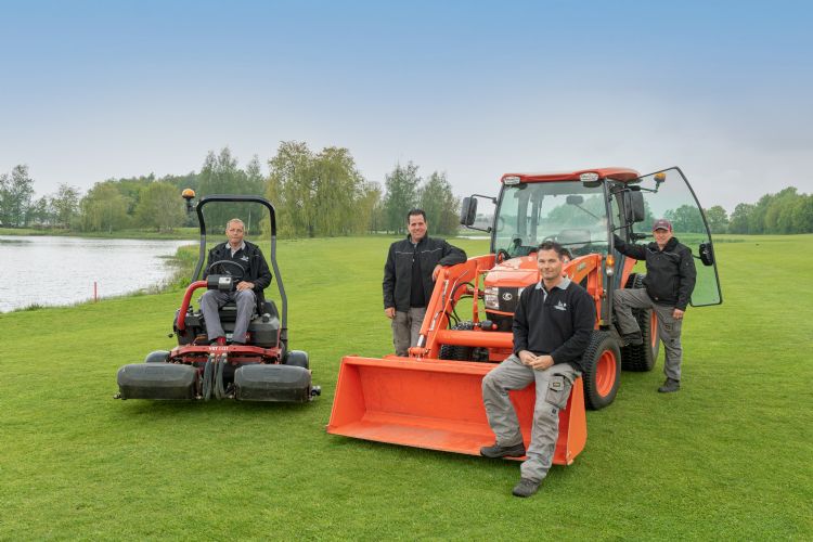 Greenkeepersteam met Corné Maijers, Ramon Maas, Jos Pijnenburg en Kees van de Wiel.