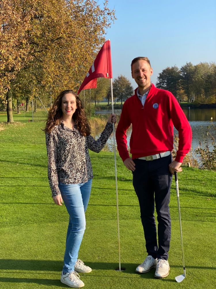 De nieuwe eigenaren Nicole van der Deen en Martijn van Baars.